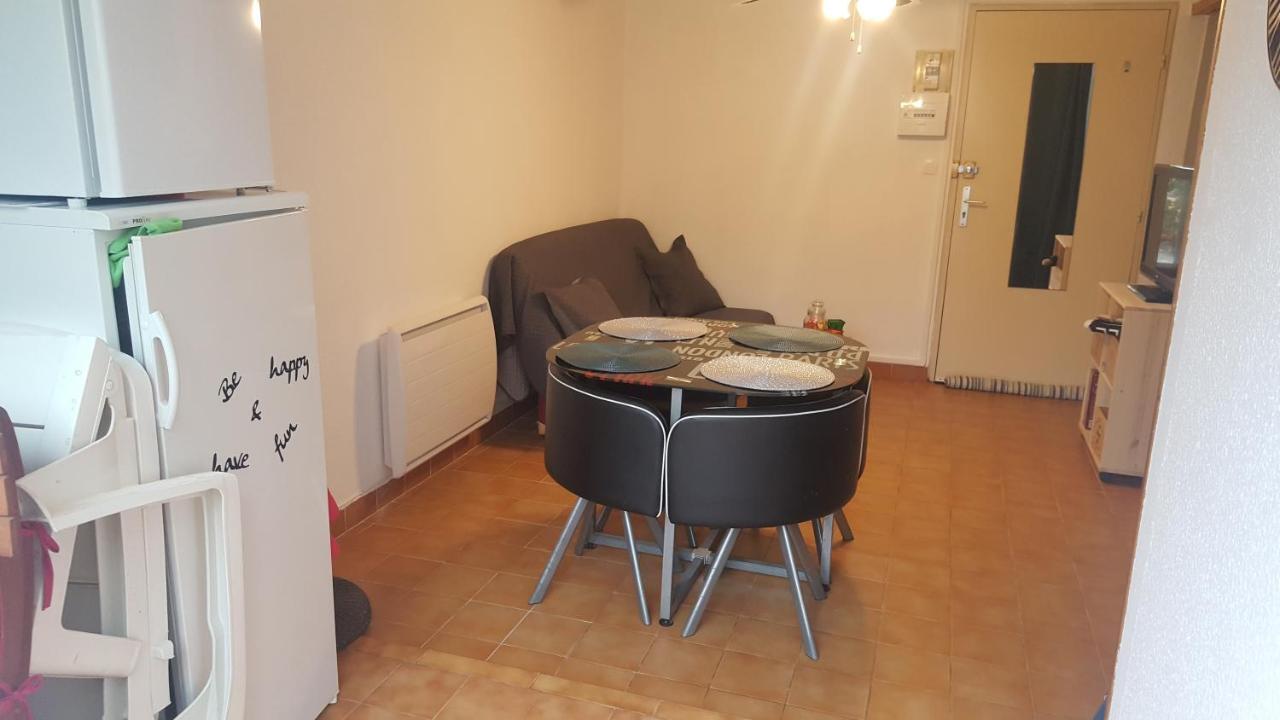 Appartement T2 Avec Son Rez De Jardin De 40 M2 5 Couchages 250M De La Plage Et 15Km De L'Arena Narbonne-Plage Exteriér fotografie